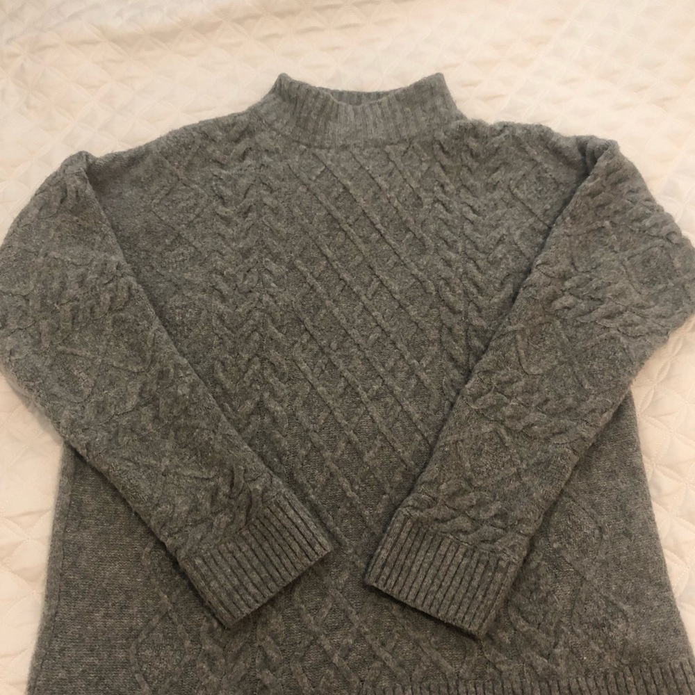 H&M sweater